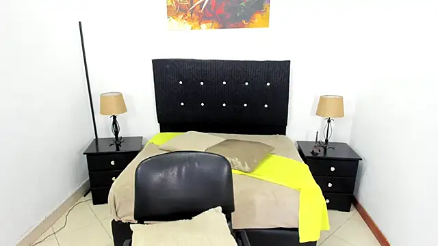 maikol monstercock online show from September 14, 2025, 4:13 am