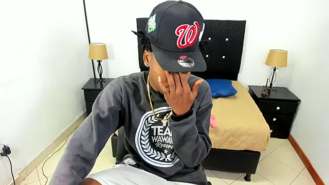 maikol monstercock online show from September 30, 2025, 5:08 pm