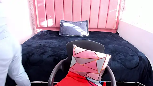 Barbara fox   online show from November 24, 2025, 12:16 pm