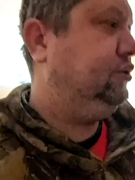 Single White Male online show from December 20, 2025, 11:24 am