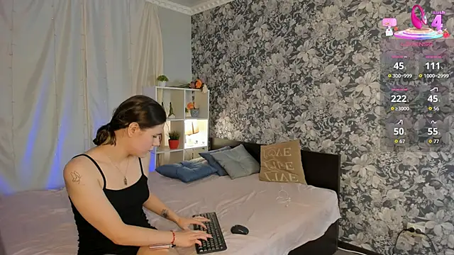 Laila Blarr online show from October 22, 2025, 11:09 am