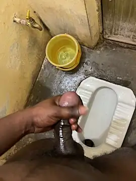 Snapshot of mrsaihotguy chatting on February 28, 2026, 12:54 am mrsaihotguy online show from February 28, 2026, 12:54 am