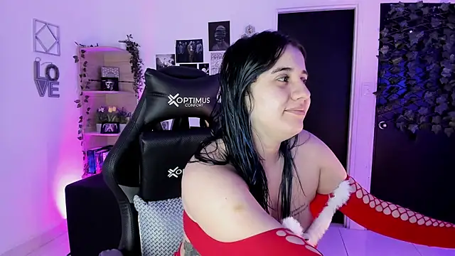 Lana Herondale online show from December 22, 2025, 9:20 am