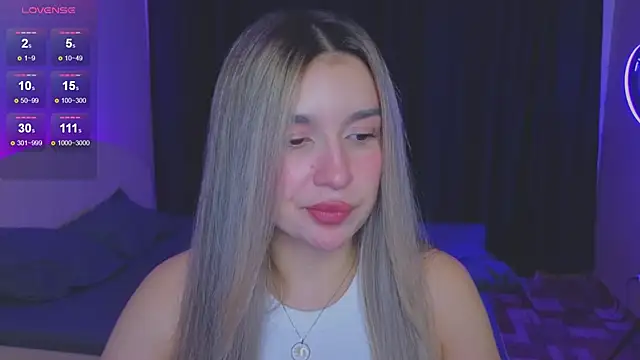 Snapshot of RoxyChill chatting on September 11, 2025, 9:26 pm RoxyChill online show from September 11, 2025, 9:26 pm