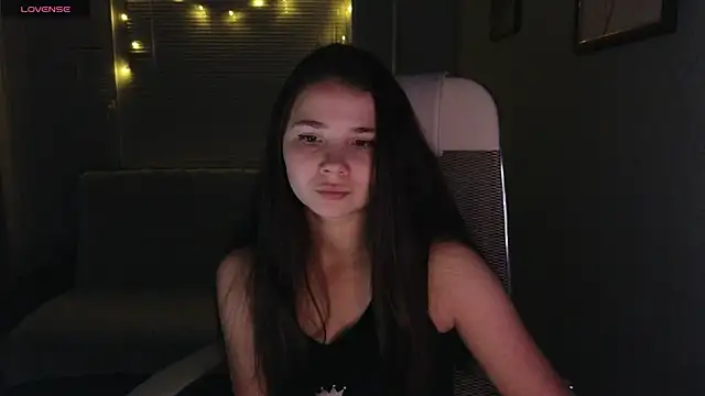 LuciaSenual online show from October 12, 2025, 3:24 pm