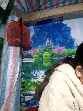 Snapshot of PhamPhung chatting on February 5, 2026, 2:02 pm PhamPhung online show from February 5, 2026, 2:02 pm