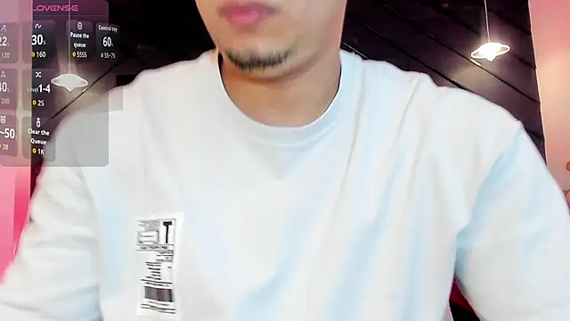 Snapshot of marco_garciia_ chatting on February 12, 2026, 11:15 pm marco garciia online show from February 12, 2026, 11:15 pm