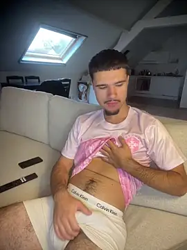 Snapshot of los_freaky chatting on October 13, 2025, 6:48 am los freaky online show from October 13, 2025, 6:48 am