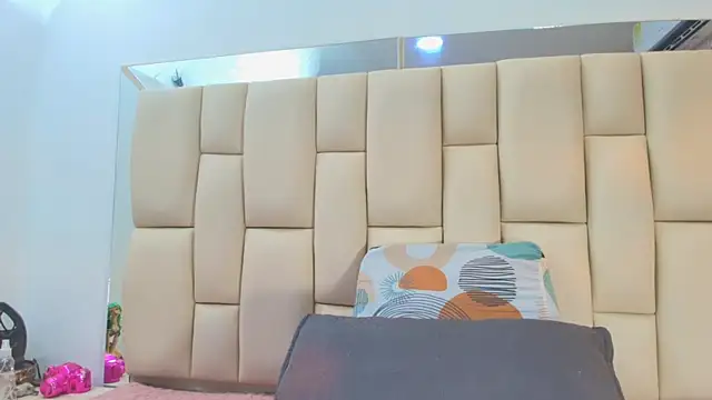 Snapshot of sweet_amye chatting on November 25, 2025, 7:47 pm sweet amye online show from November 25, 2025, 7:47 pm