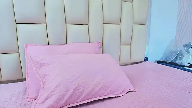 Snapshot of sweet_amye chatting on February 14, 2026, 7:47 pm sweet amye online show from February 14, 2026, 7:47 pm