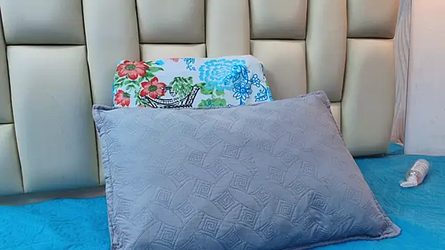 Snapshot of sweet_amye chatting on November 15, 2025, 7:18 pm sweet amye online show from November 15, 2025, 7:18 pm