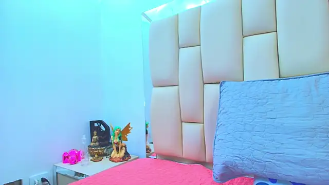 Snapshot of sweet_amye chatting on October 21, 2025, 7:13 pm sweet amye online show from October 21, 2025, 7:13 pm