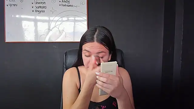 Dali collin online show from November 28, 2025, 8:53 pm