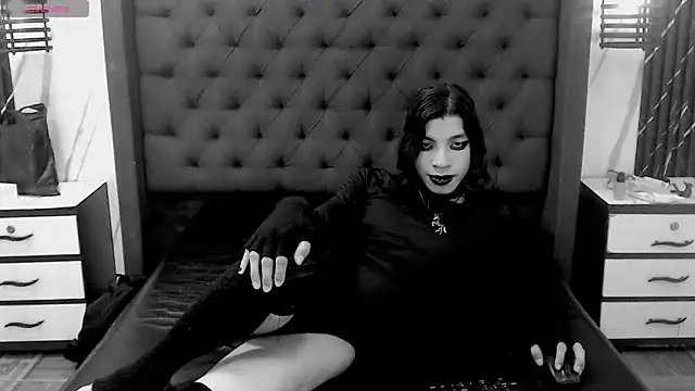 Atley Dolly online show from April 8, 2026, 10:33 pm