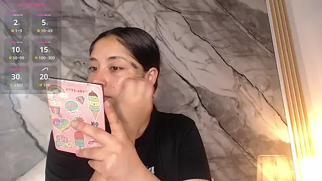 vela-kimm online show from April 13, 2026, 8:46 pm