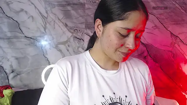 vela-kimm online show from April 14, 2026, 8:03 pm