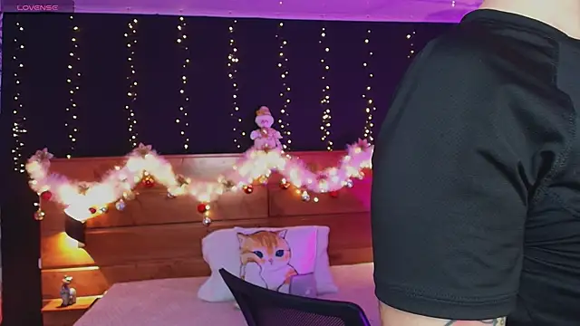 hanna kimura online show from December 14, 2025, 9:20 pm