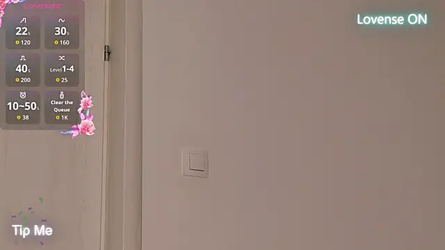 Snapshot of AuraPure chatting on September 17, 2025, 8:11 pm AuraPure online show from September 17, 2025, 8:11 pm