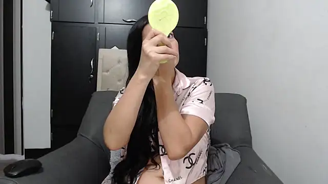 Taliana21 online show from April 25, 2026, 11:24 am