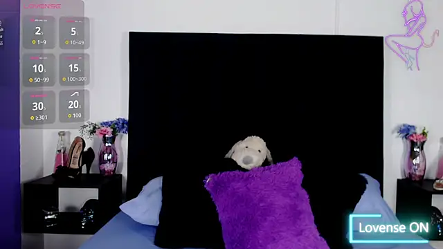 Scarlet Ray  online show from January 8, 2026, 12:55 pm