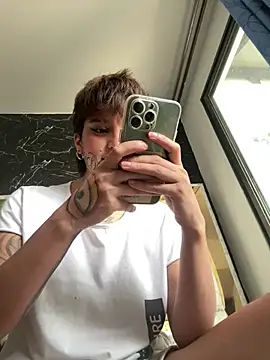 DayanaDG online show from April 6, 2026, 8:10 pm