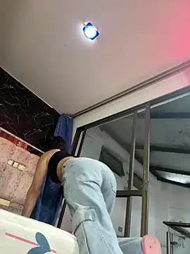 DayanaDG online show from April 14, 2026, 11:10 pm