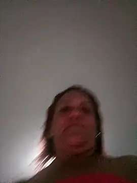 Snapshot of lunabrillante1972_ chatting on November 3, 2025, 1:11 am lunabrillante1972  online show from November 3, 2025, 1:11 am