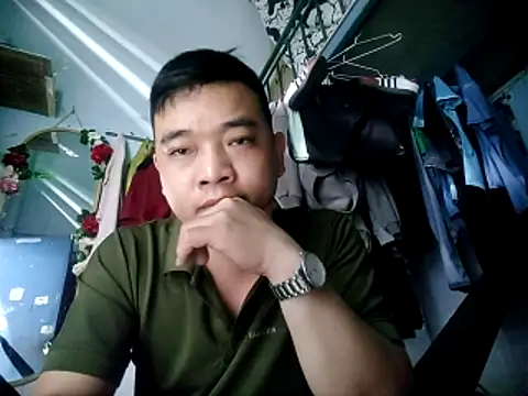 Snapshot of Boy_kuto77 chatting on February 24, 2026, 1:39 am Boy kuto77 online show from February 24, 2026, 1:39 am