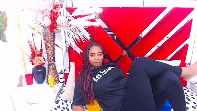 AmbarSmit online show from December 18, 2025, 8:01 pm