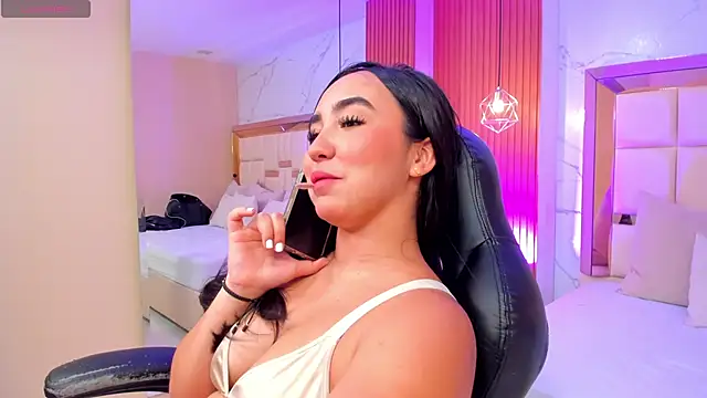 Snapshot of julieta_rosee chatting on May 20, 2026, 11:46 pm julieta rosee online show from May 20, 2026, 11:46 pm