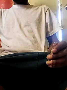 Snapshot of Chopd chatting on March 4, 2026, 12:24 pm Chopd online show from March 4, 2026, 12:24 pm