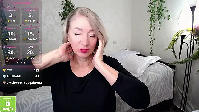 hunters woman online show from October 11, 2025, 2:23 am