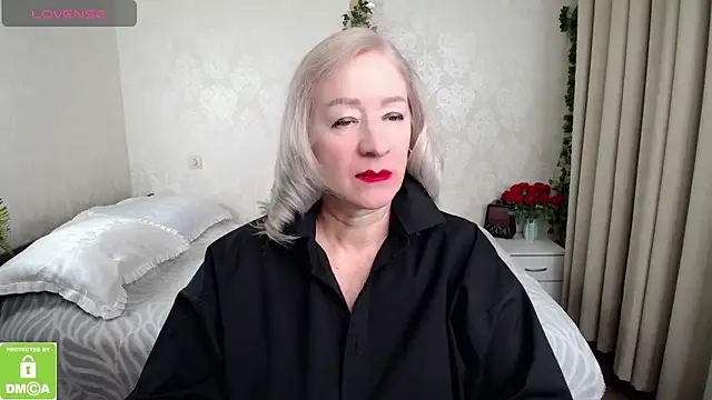 hunters woman online show from February 21, 2026, 5:04 pm