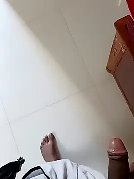 Snapshot of twpatil chatting on November 18, 2025, 9:23 am twpatil online show from November 18, 2025, 9:23 am