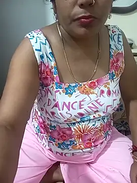 Snapshot of Rashmi-Mishra chatting on October 13, 2025, 1:02 pm Rashmi-Mishra online show from October 13, 2025, 1:02 pm