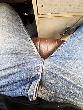 Snapshot of _Danny__ chatting on January 8, 2026, 12:00 pm Danny online show from January 8, 2026, 12:00 pm