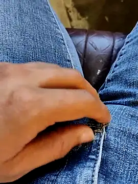 Snapshot of _Danny__ chatting on December 19, 2025, 10:17 am Danny online show from December 19, 2025, 10:17 am