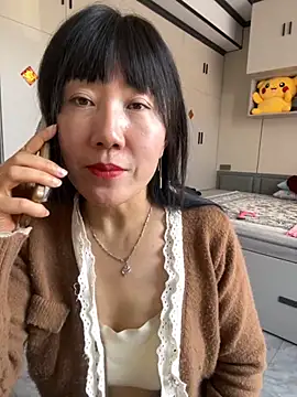 xiaomei-11 online show from November 28, 2025, 5:07 am