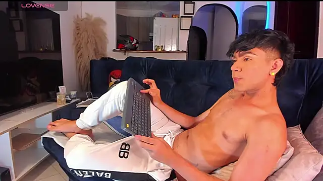 Steven baby69 online show from September 20, 2025, 2:05 am