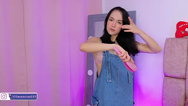 LolaYun online show from October 28, 2025, 12:59 pm