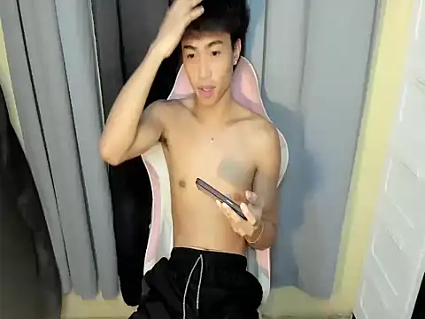 yourhotpinoy online show from May 7, 2026, 2:42 pm