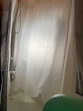 Snapshot of SeccySerena chatting on February 5, 2026, 5:09 pm SeccySerena online show from February 5, 2026, 5:09 pm