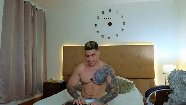 Steven Velez online show from November 18, 2025, 2:49 am