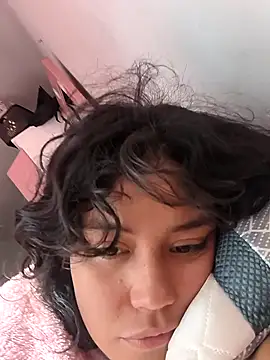 TamaraMera online show from November 1, 2025, 2:11 pm