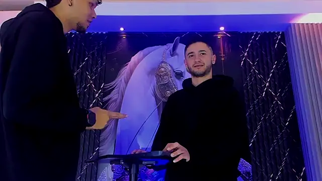 Snapshot of Dominic_Max_ chatting on September 12, 2025, 4:12 am Dominic Max online show from September 12, 2025, 4:12 am