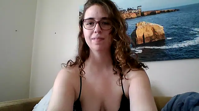 sweetsocalgirl online show from March 6, 2026, 9:21 pm