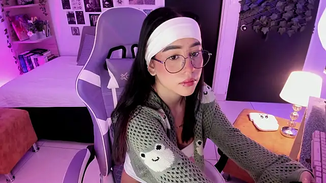 Liz rogers x online show from November 20, 2025, 2:34 am