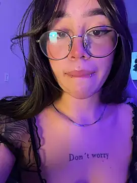 Liz rogers x online show from March 10, 2026, 3:43 am