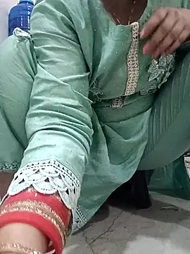 kajal 01raj online show from November 6, 2025, 2:26 am