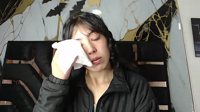 malejahotcs01 online show from November 25, 2025, 11:43 am